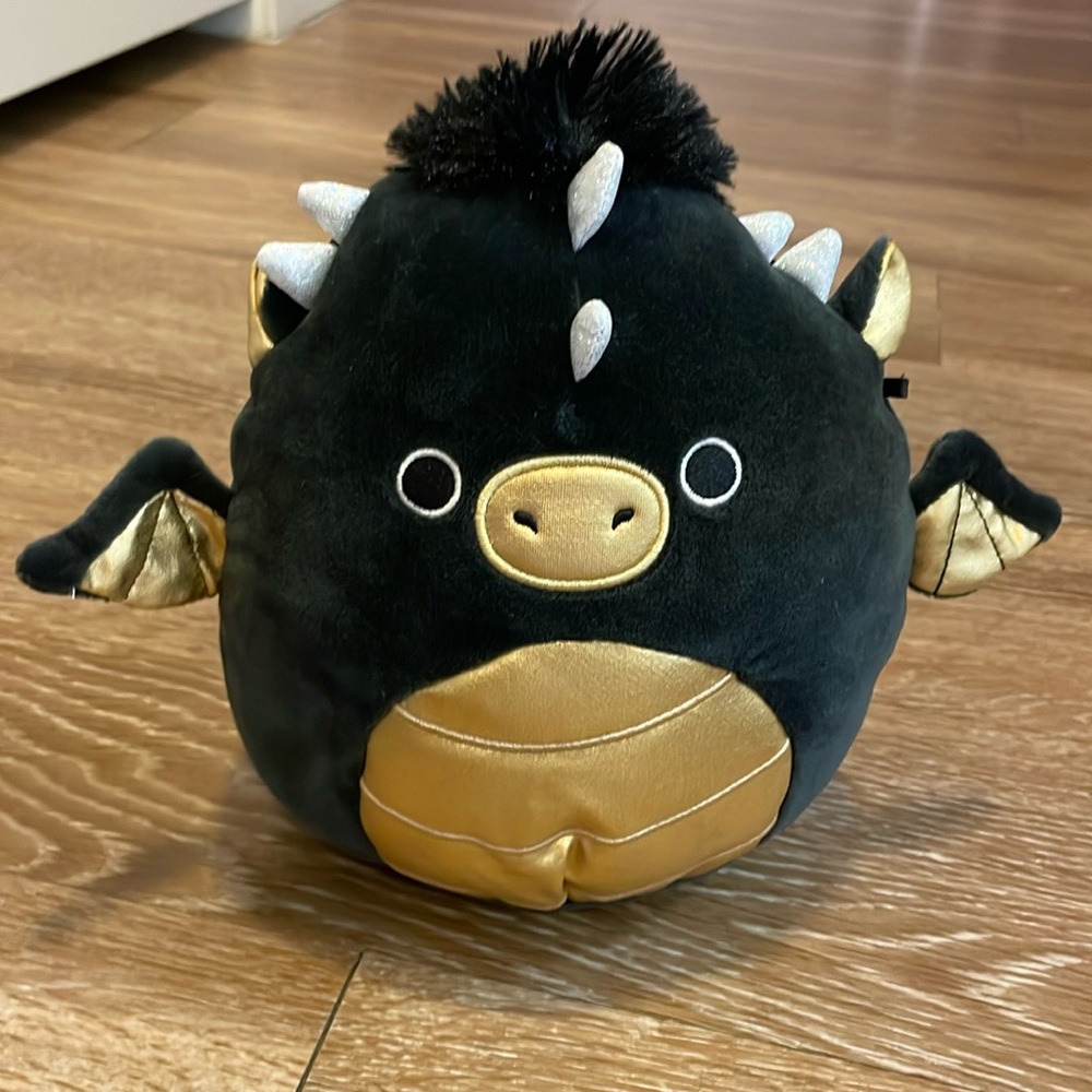 8” adorable cuddly dragon squishmallow EUC